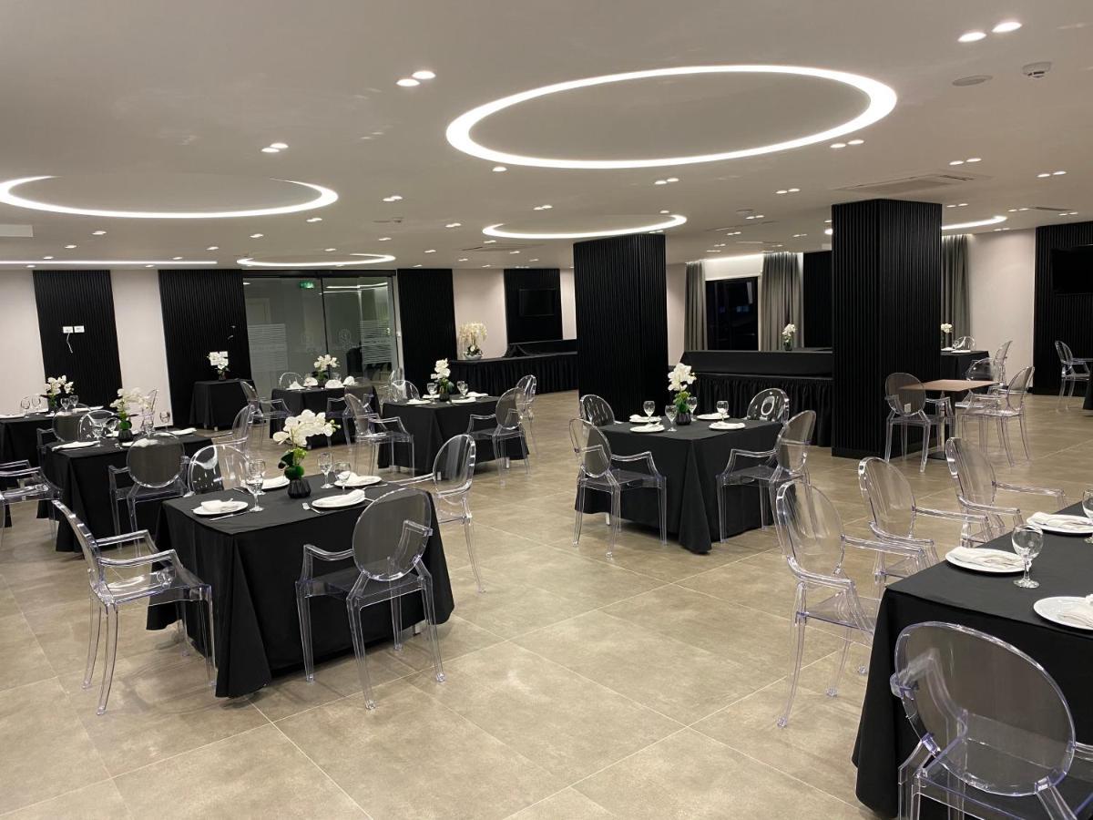 Hotel Delta Premium دراس المظهر الخارجي الصورة