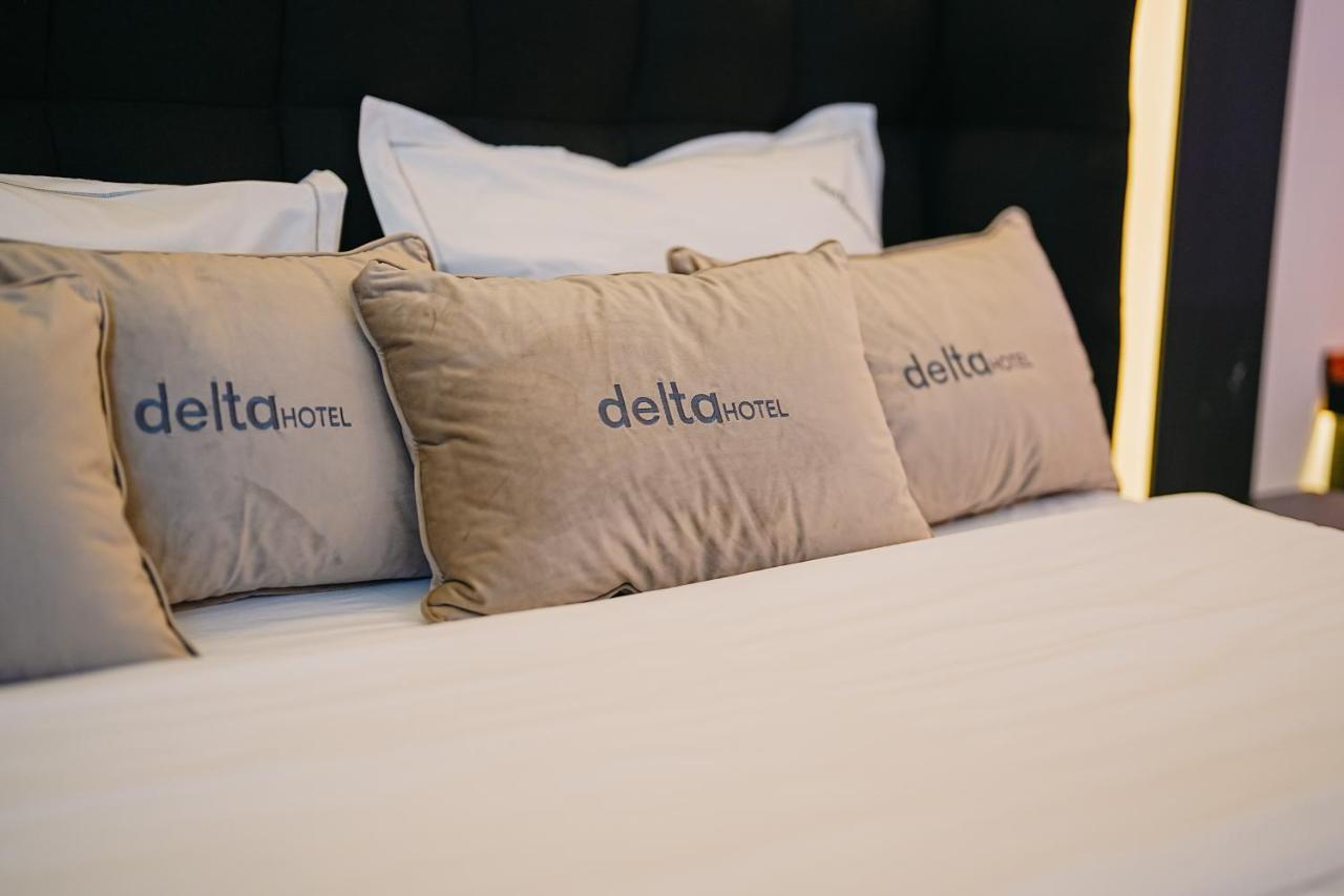 Hotel Delta Premium دراس المظهر الخارجي الصورة