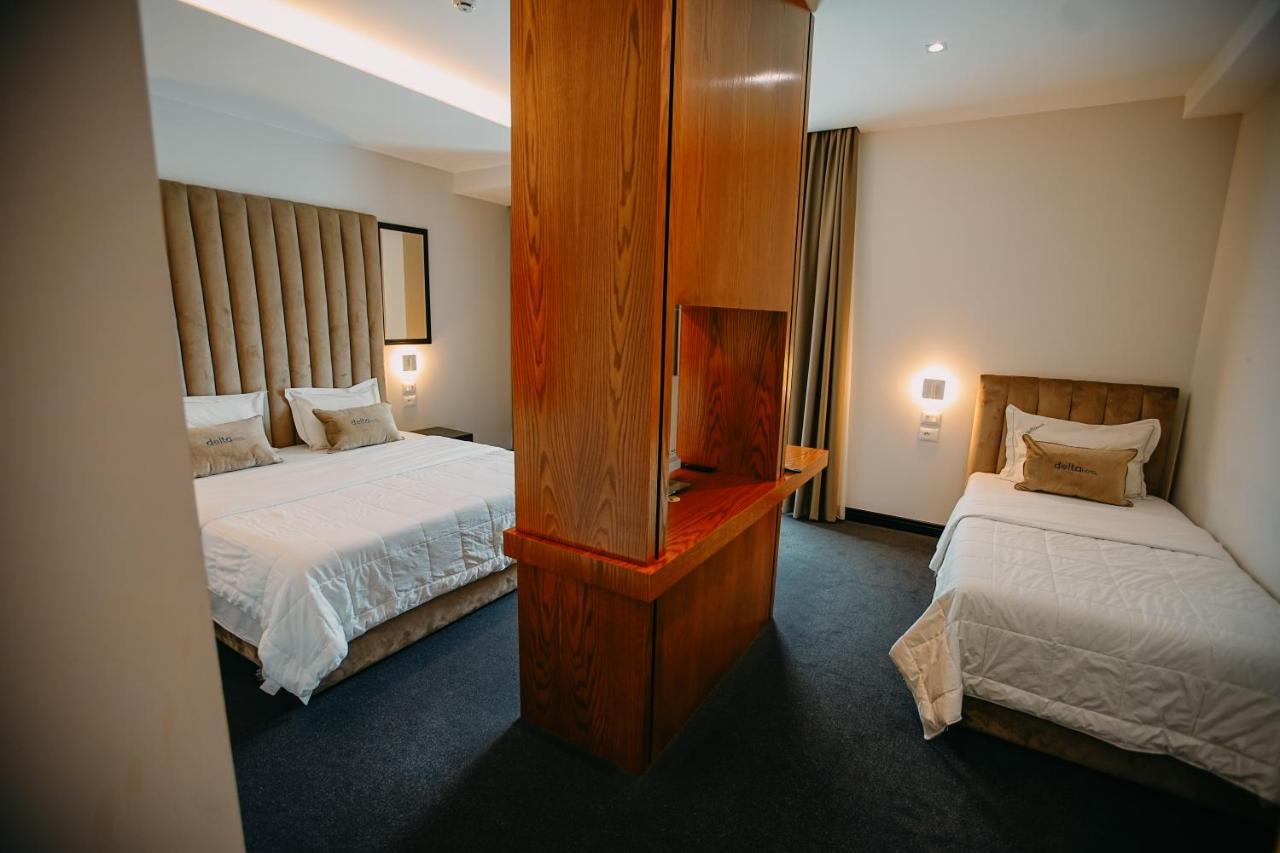 Hotel Delta Premium دراس المظهر الخارجي الصورة