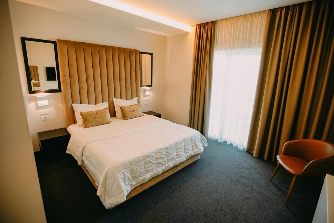 Hotel Delta Premium دراس المظهر الخارجي الصورة
