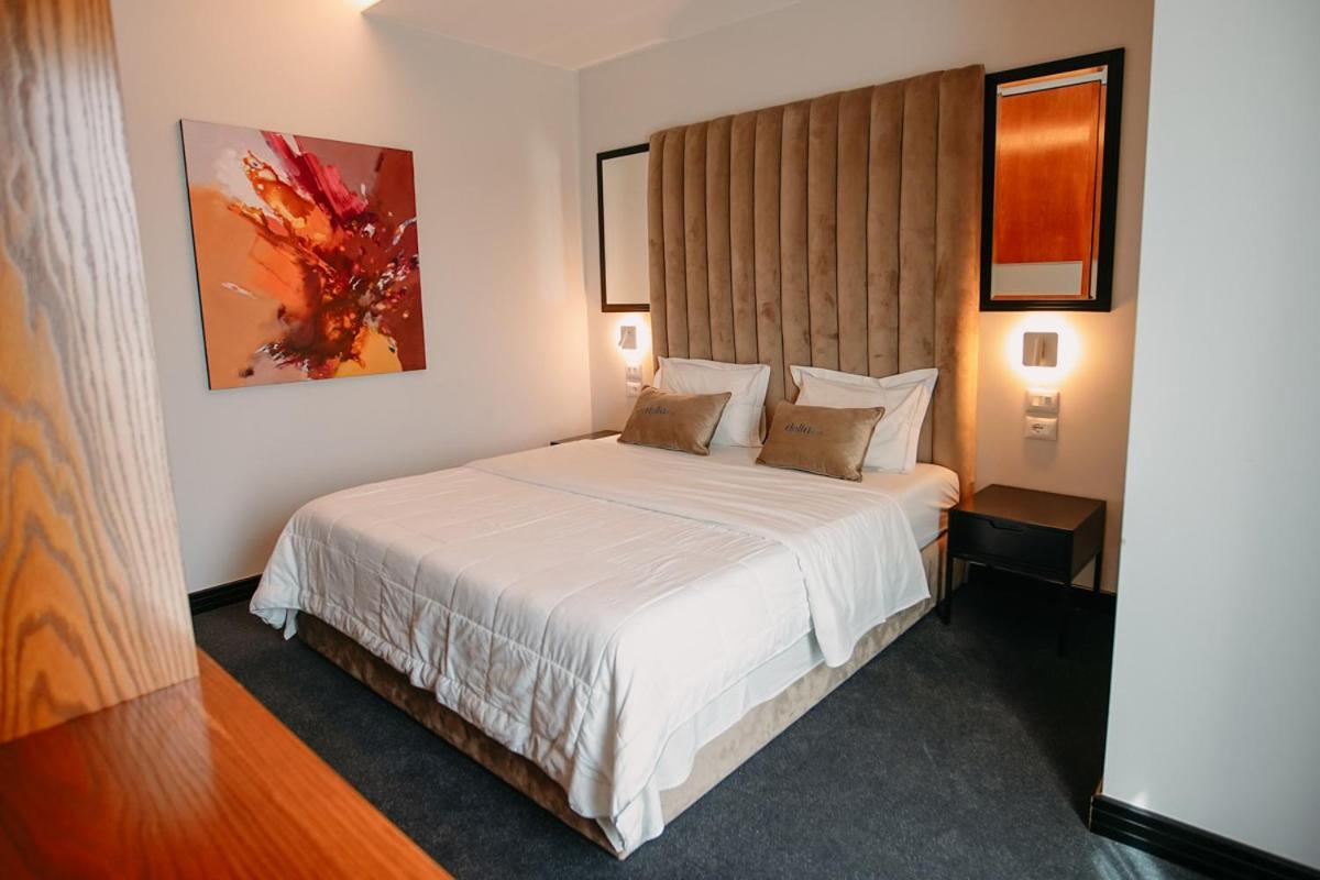 Hotel Delta Premium دراس المظهر الخارجي الصورة