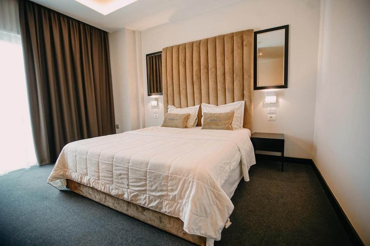 Hotel Delta Premium دراس المظهر الخارجي الصورة