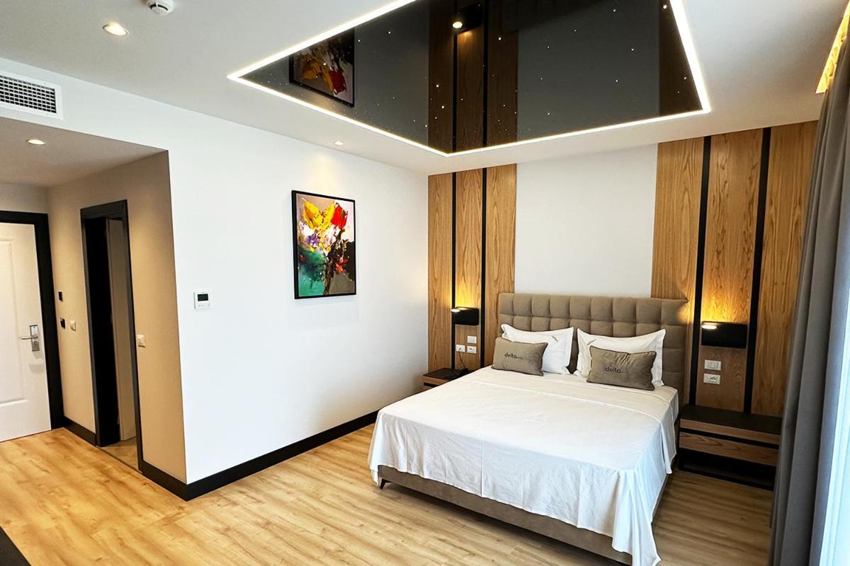 Hotel Delta Premium دراس المظهر الخارجي الصورة