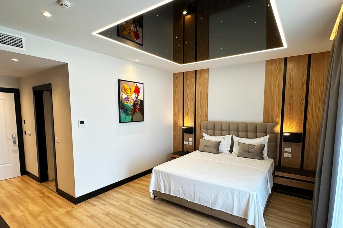 Hotel Delta Premium دراس المظهر الخارجي الصورة