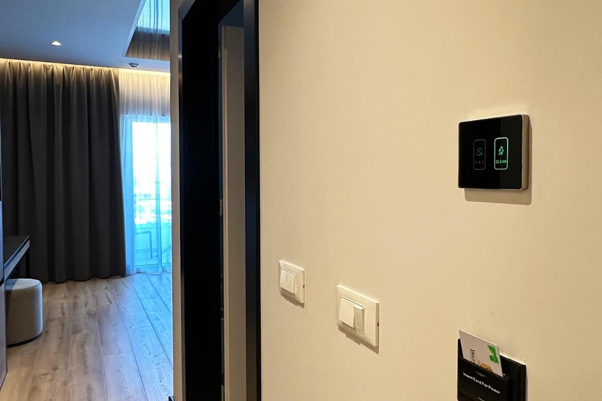 Hotel Delta Premium دراس المظهر الخارجي الصورة