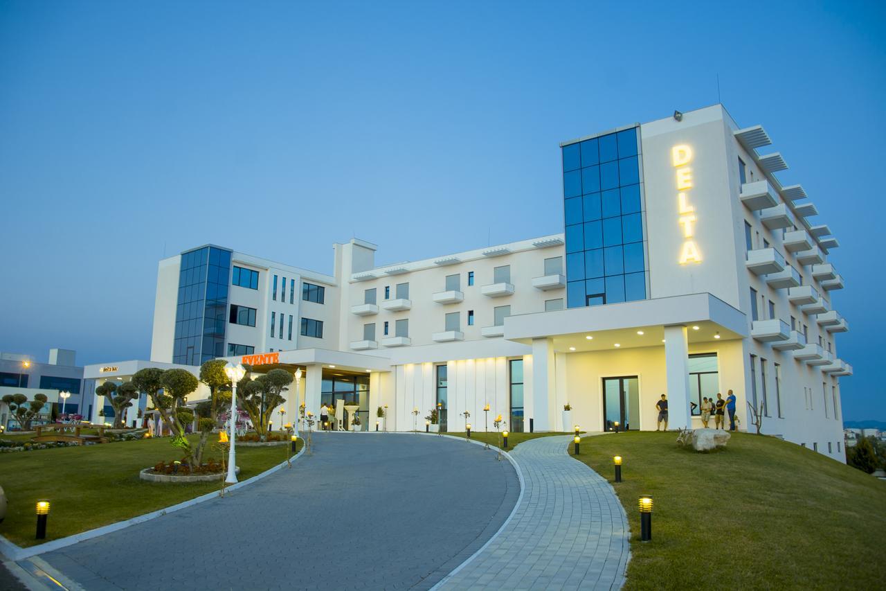 Hotel Delta Premium دراس المظهر الخارجي الصورة