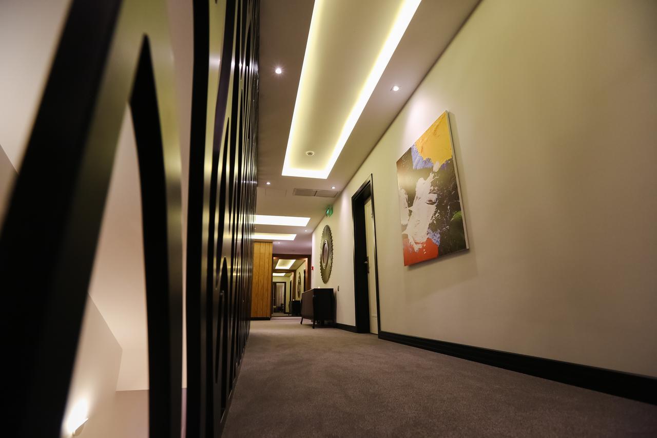 Hotel Delta Premium دراس المظهر الخارجي الصورة