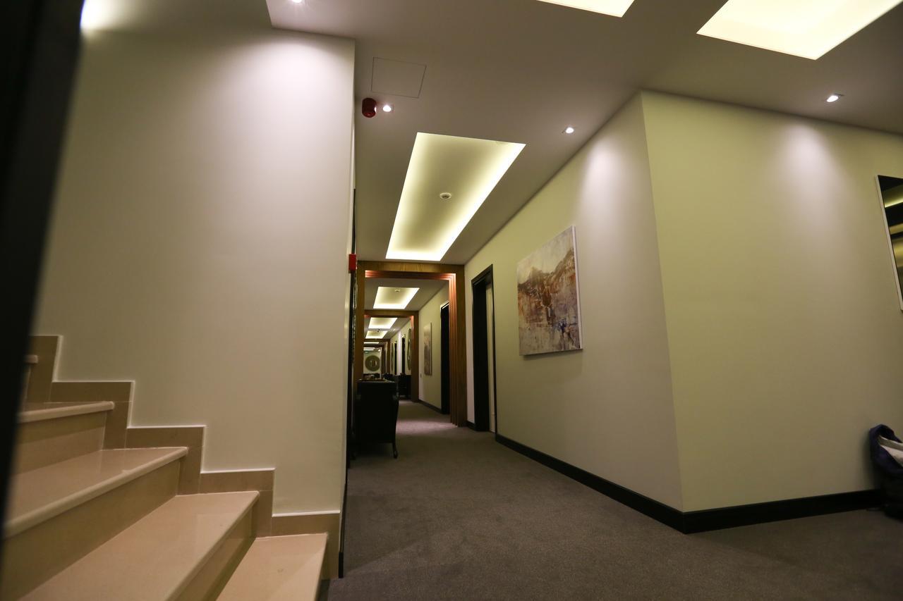Hotel Delta Premium دراس المظهر الخارجي الصورة
